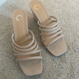 Side 9 nude heels